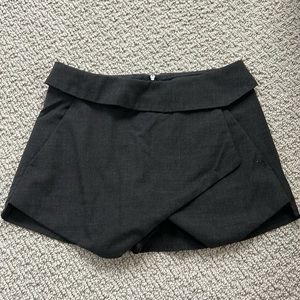 Aritzia Talula Short Skort size 00 dark grey